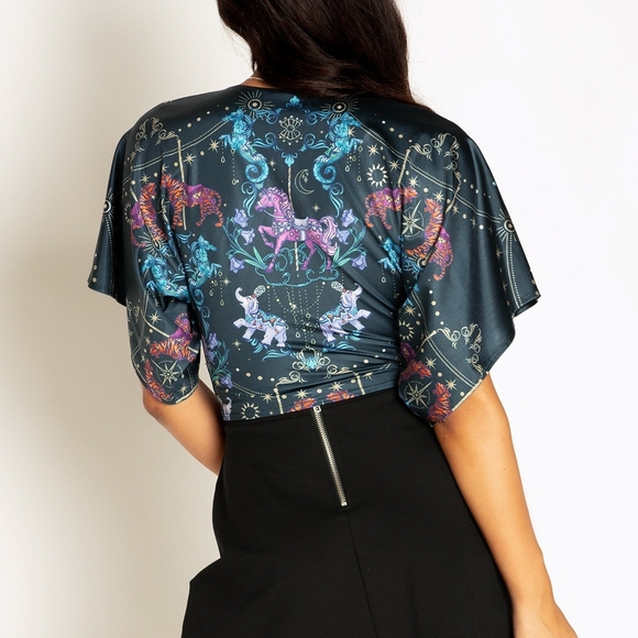 Blackmilk Carousel Kimono Top XXL - Picture 2 of 4